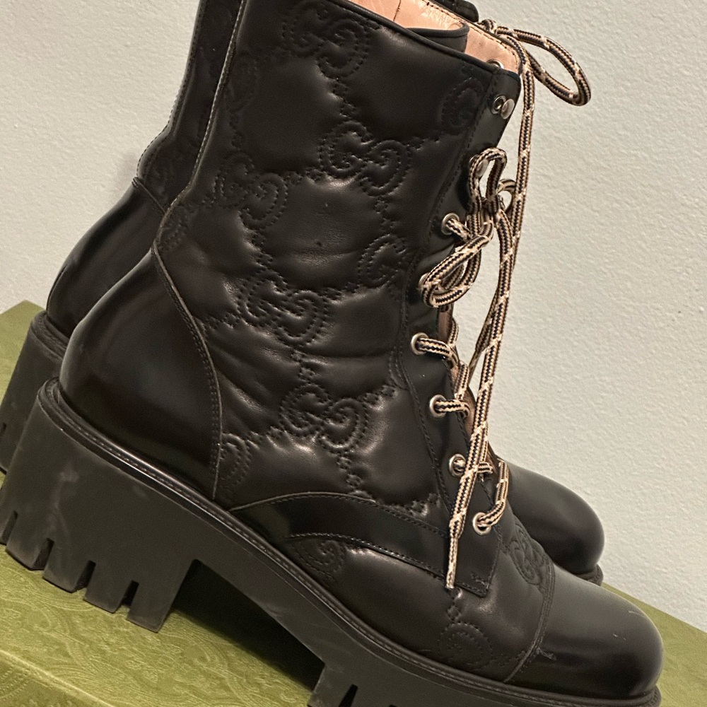 Gucci black leather GG quilted monogram boots - Picture 8 of 16